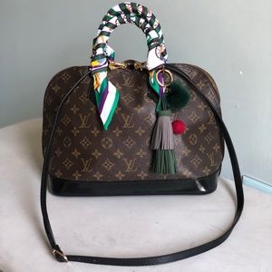 💗SALE❤️100% Authentic Louis Vuitton Alma PM